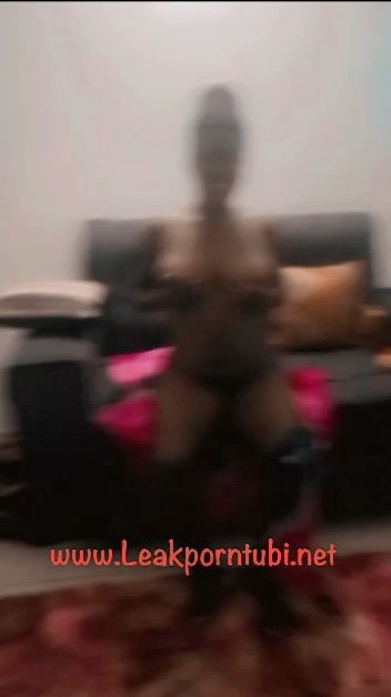 Girl leaked her pussy video online part 2